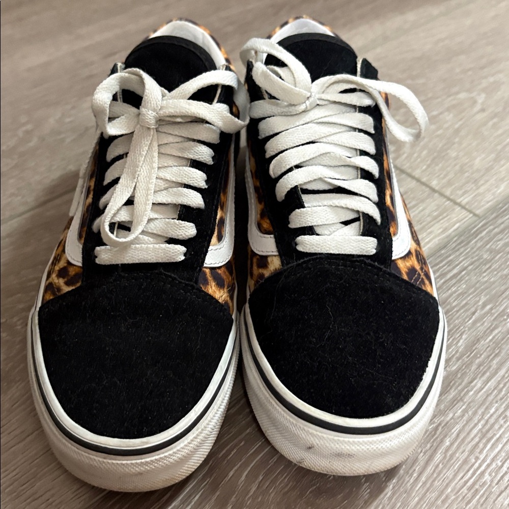 Leopard vans - Picture 4 of 4